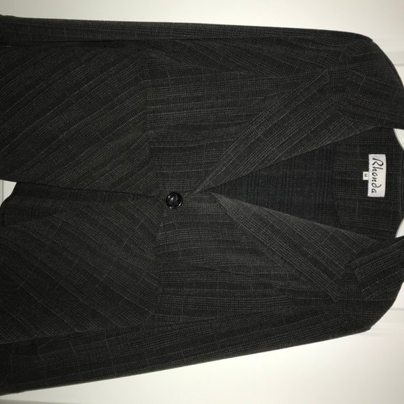 Maternity and Post-partum (breast-feeding) - Picture 6 of 11